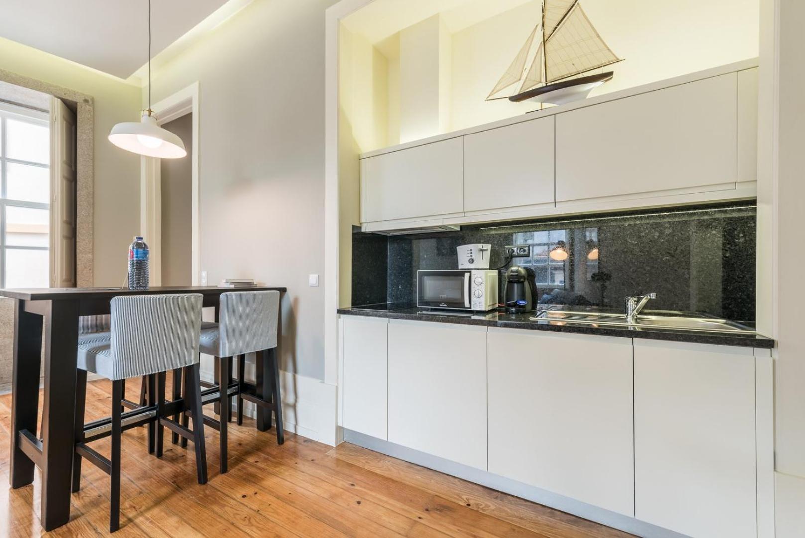 Guestready - Chic Retreat In The Heart Of Porto Apartment Exterior photo