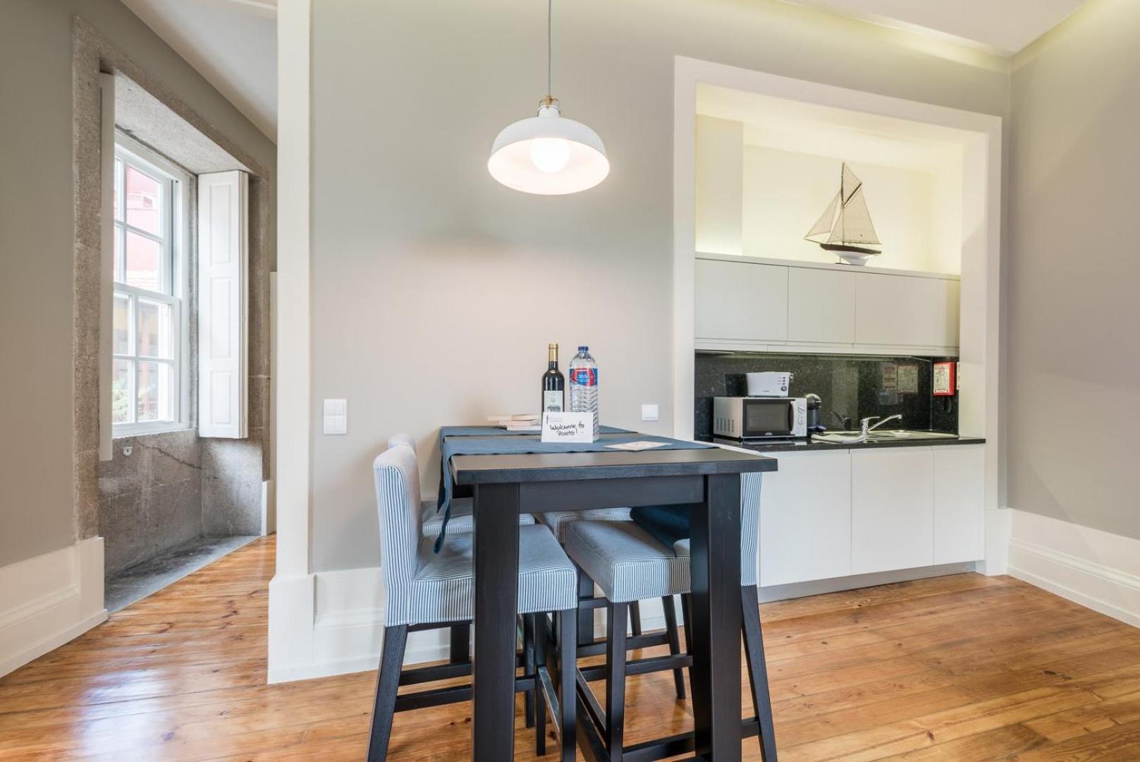 Guestready - Chic Retreat In The Heart Of Porto Apartment Exterior photo